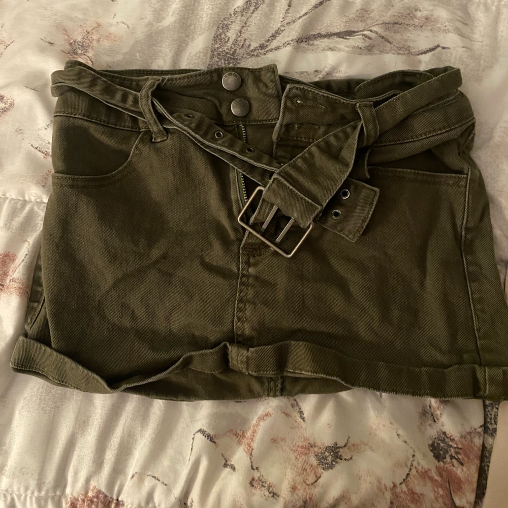 Green mini skirt!